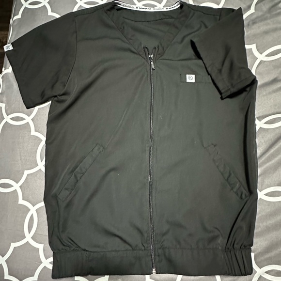 Scrubs -Kaizen brand set - Picture 1 of 6